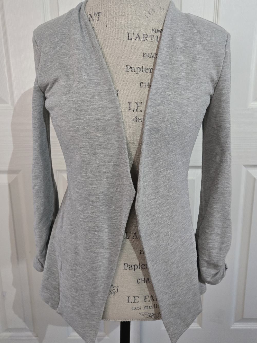 tarte Light Gray Open-Front Knit Cardigan